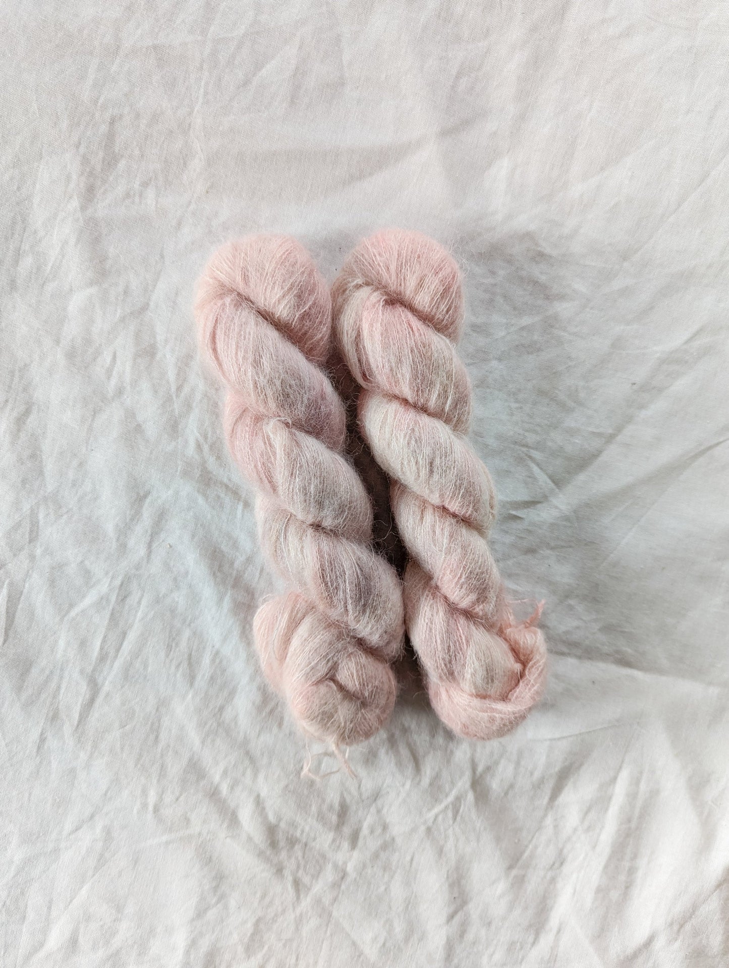Ballet Shoes - Håndfarget garn - Oliva Fibers & Design