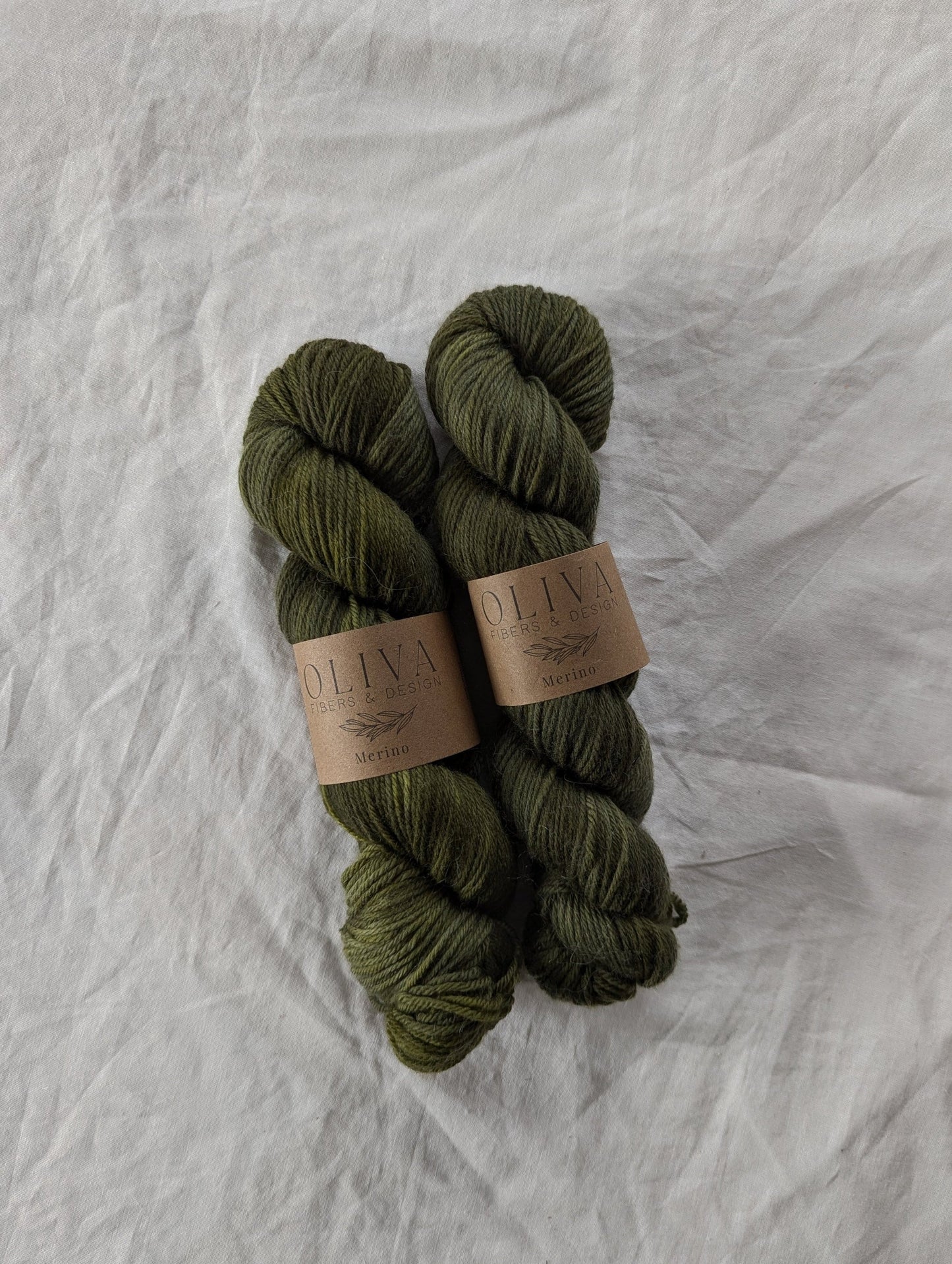 Forest Moss - Håndfarget garn - Oliva Fibers & Design