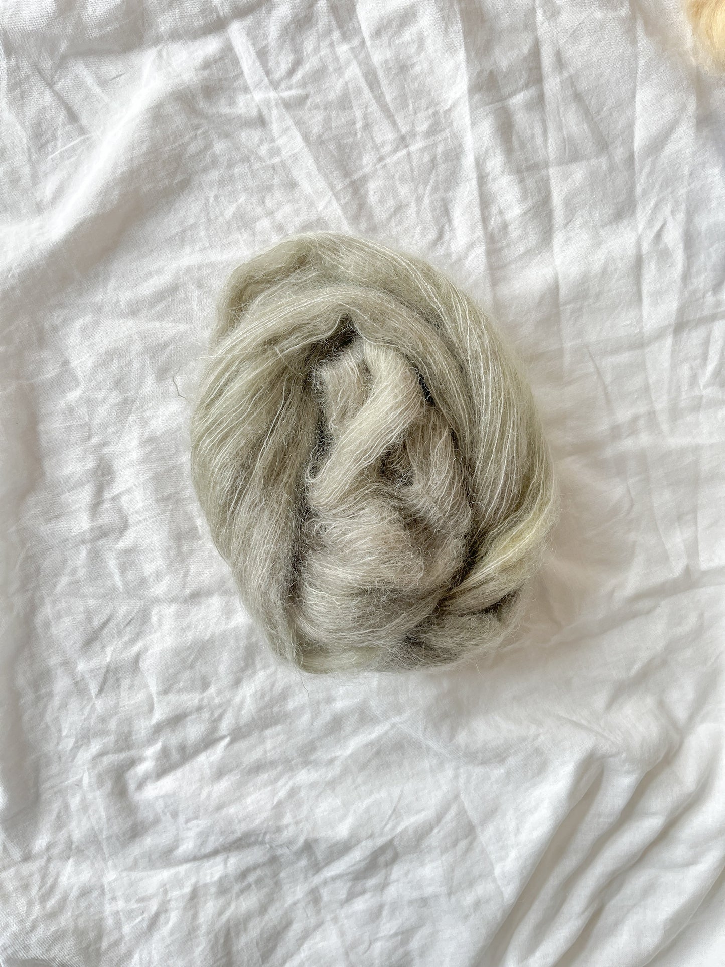 Grounded - Håndfarget garn - Oliva Fibers & Design