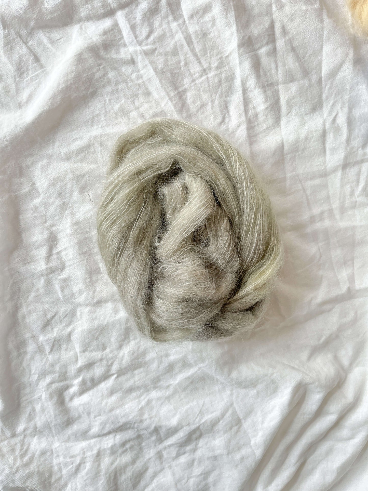 Grounded - Håndfarget garn - Oliva Fibers & Design