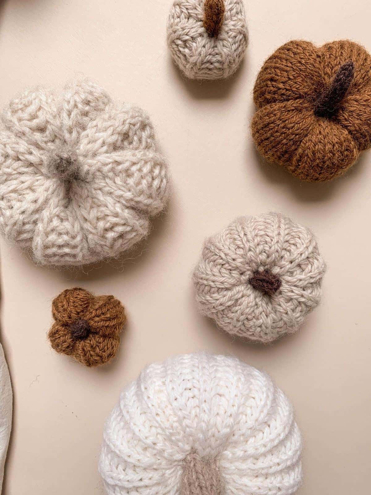 Høstgresskar - Gratis strikkeoppskrift - Oliva Fibers & Design