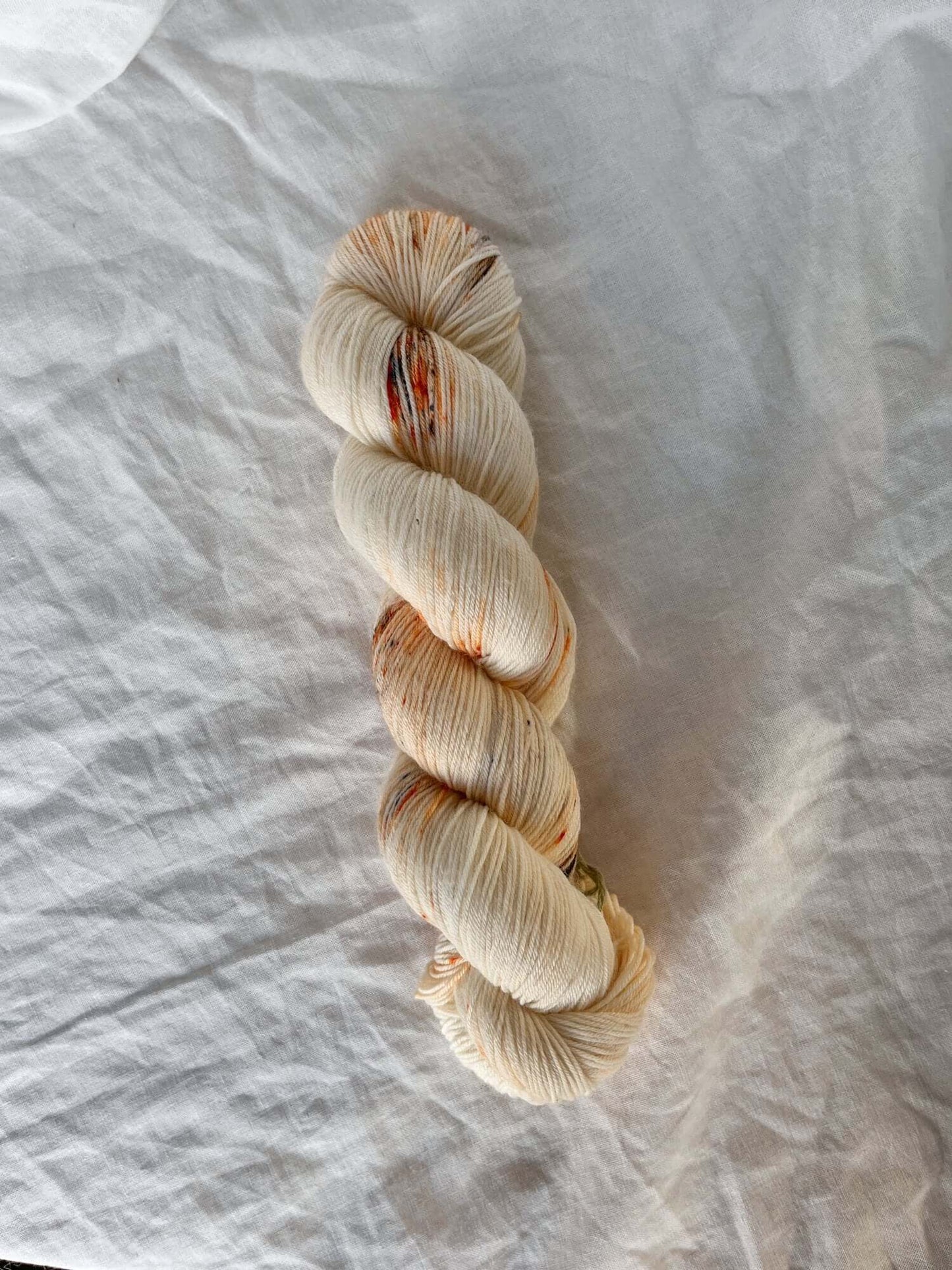 Leaves - Håndfarget garn - Oliva Fibers & Design