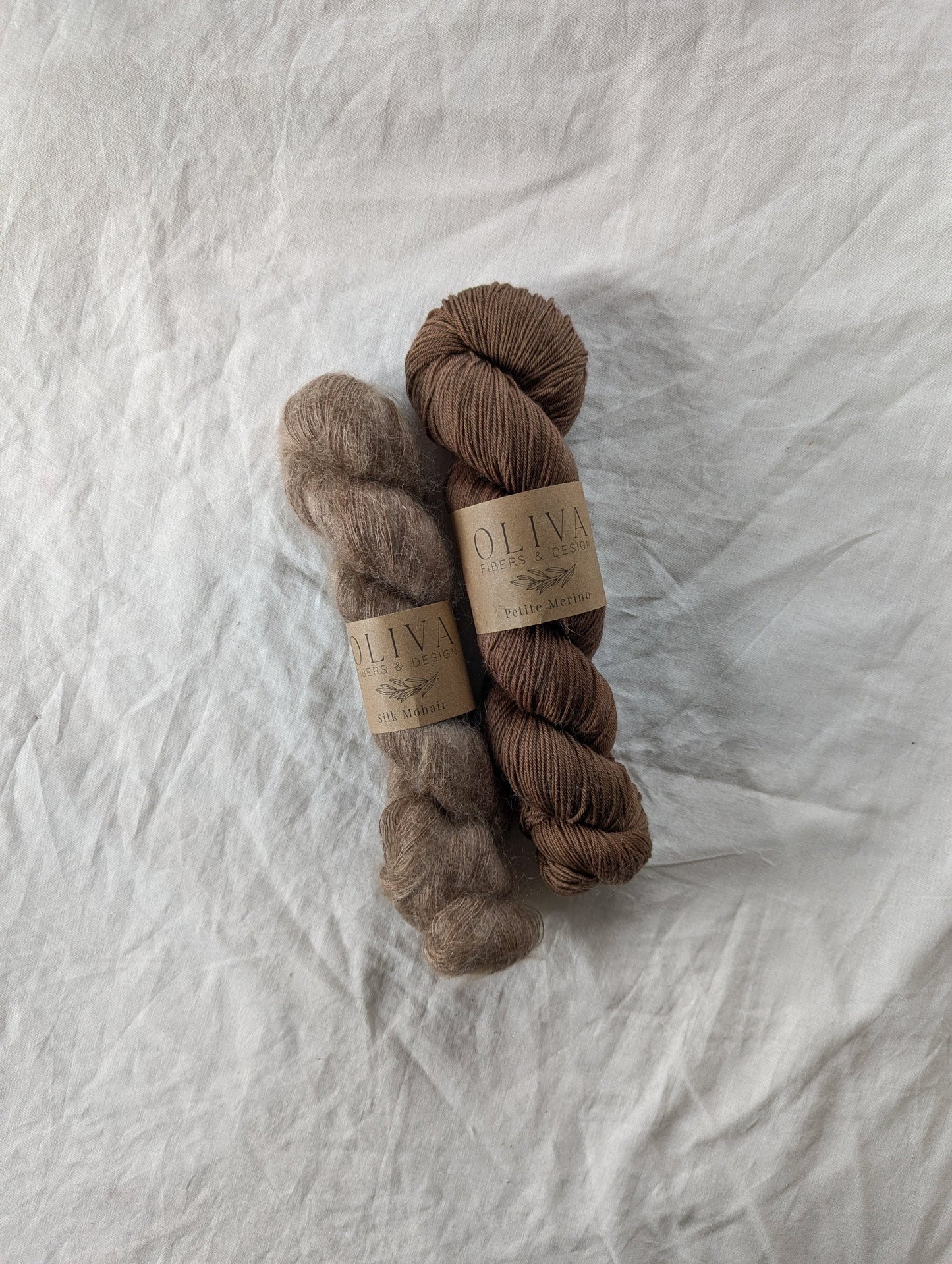 Moody Brown (Limited Edition) - Håndfarget garn - Oliva Fibers & Design