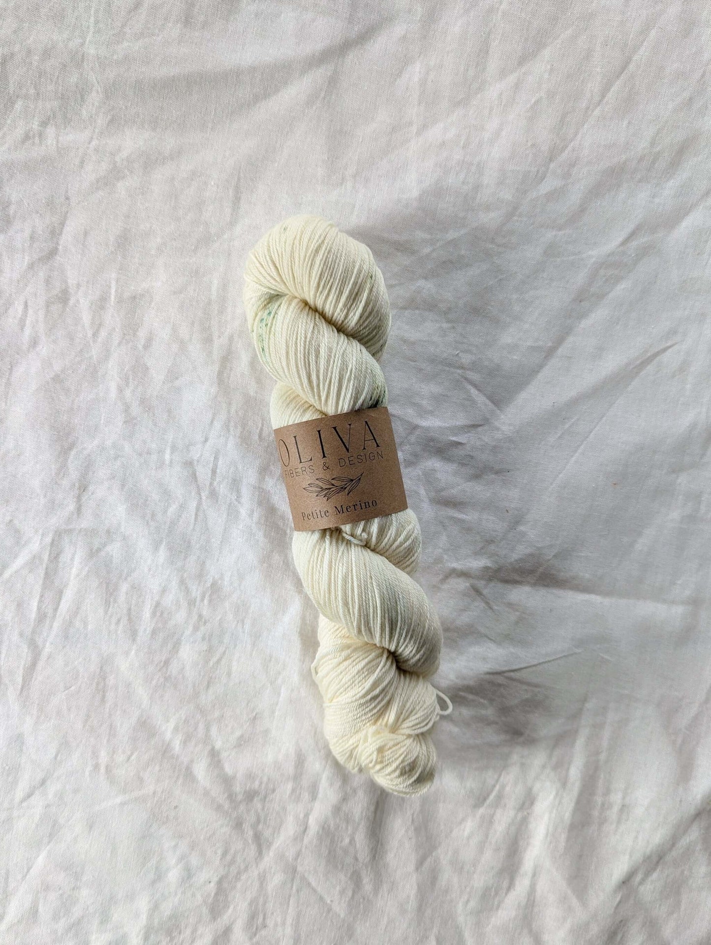 Påfugl - Håndfarget garn - Oliva Fibers & Design
