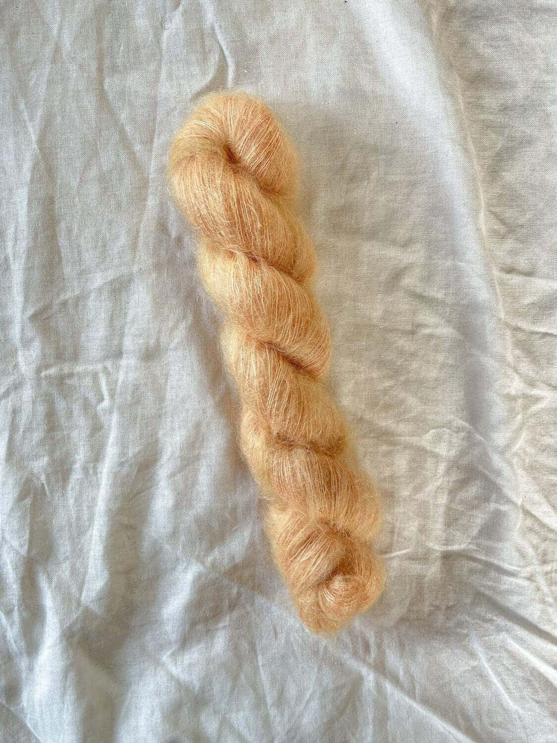 Peach Sorbet - Håndfarget garn | Oliva Fibers & Design