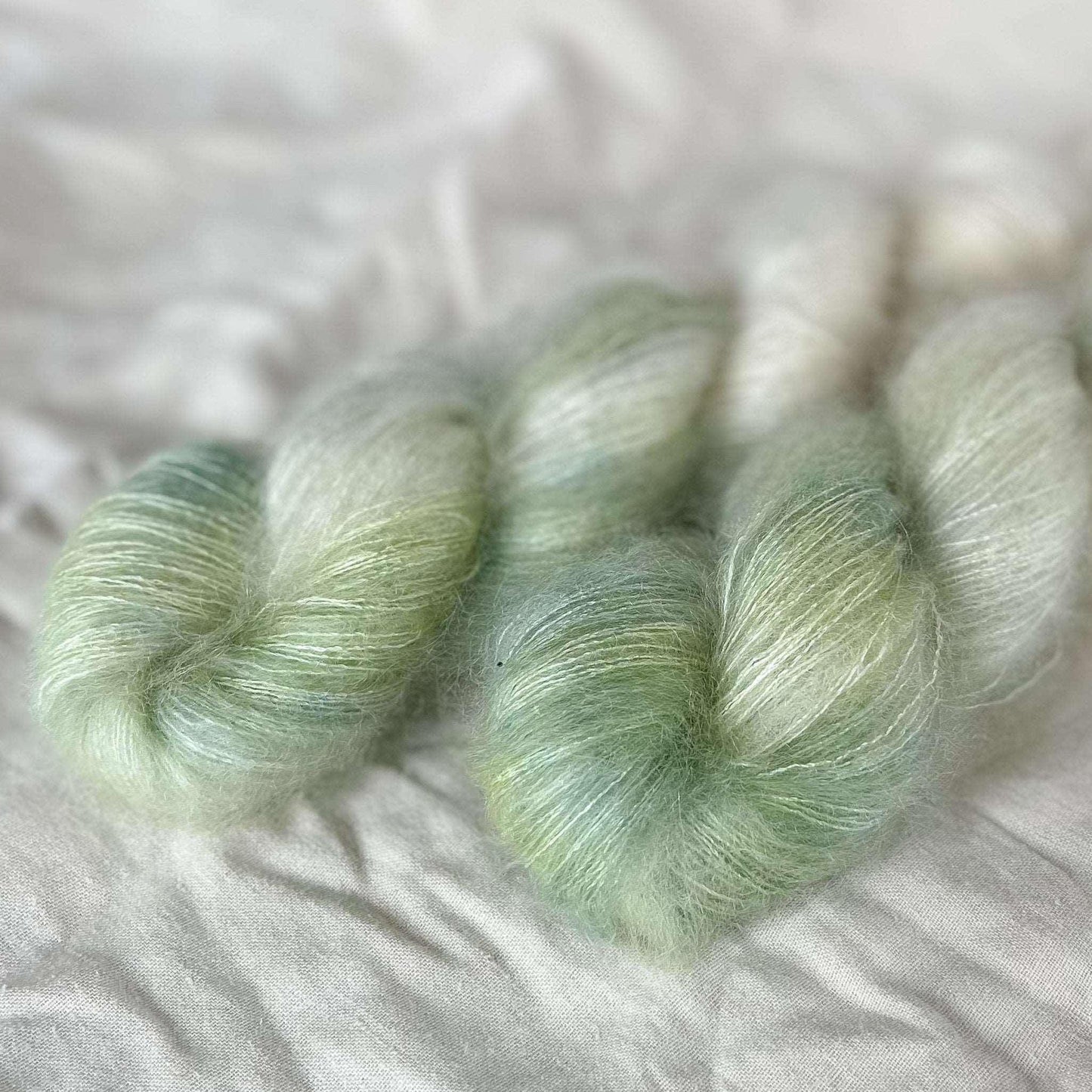 Spring Greens - Håndfarget garn | Oliva Fibers & Design