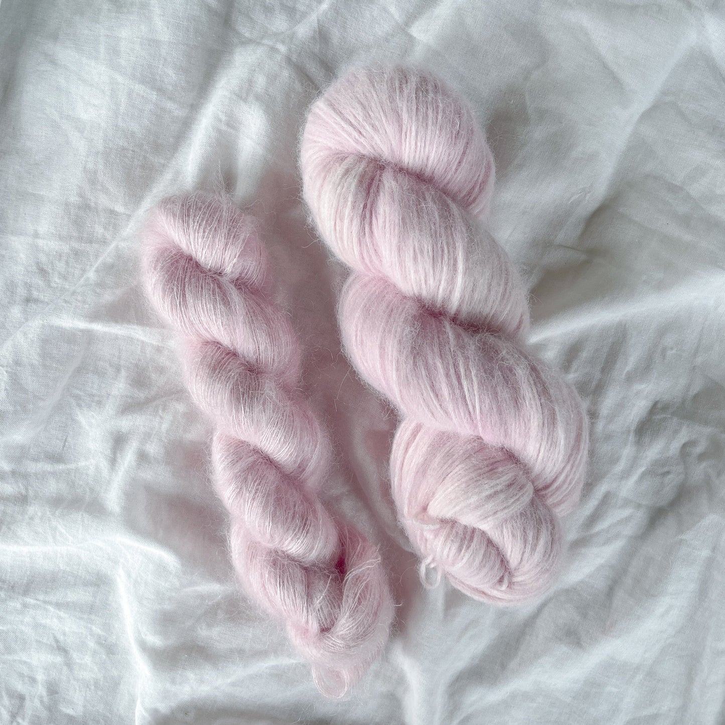 Sweet - Håndfarget garn - Oliva Fibers & Design