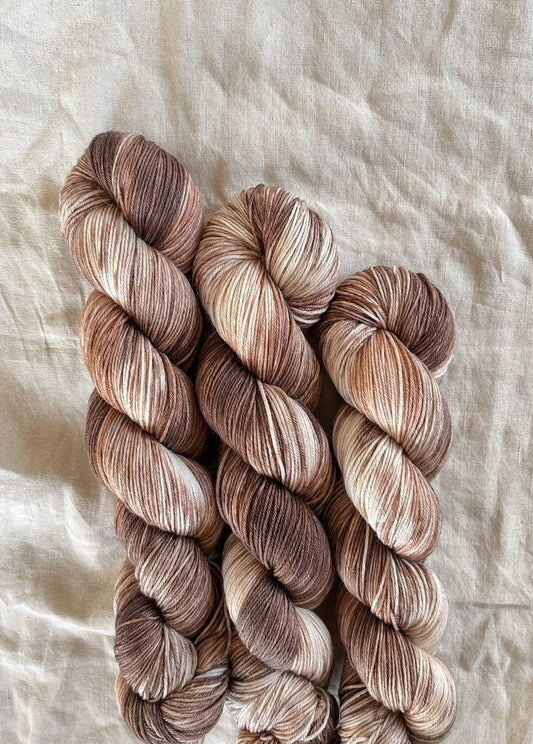 Tiramisu - Håndfarget garn | Oliva Fibers & Design