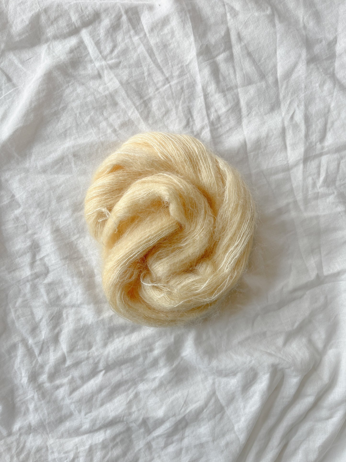 Vanilla - Håndfarget garn - Oliva Fibers & Design