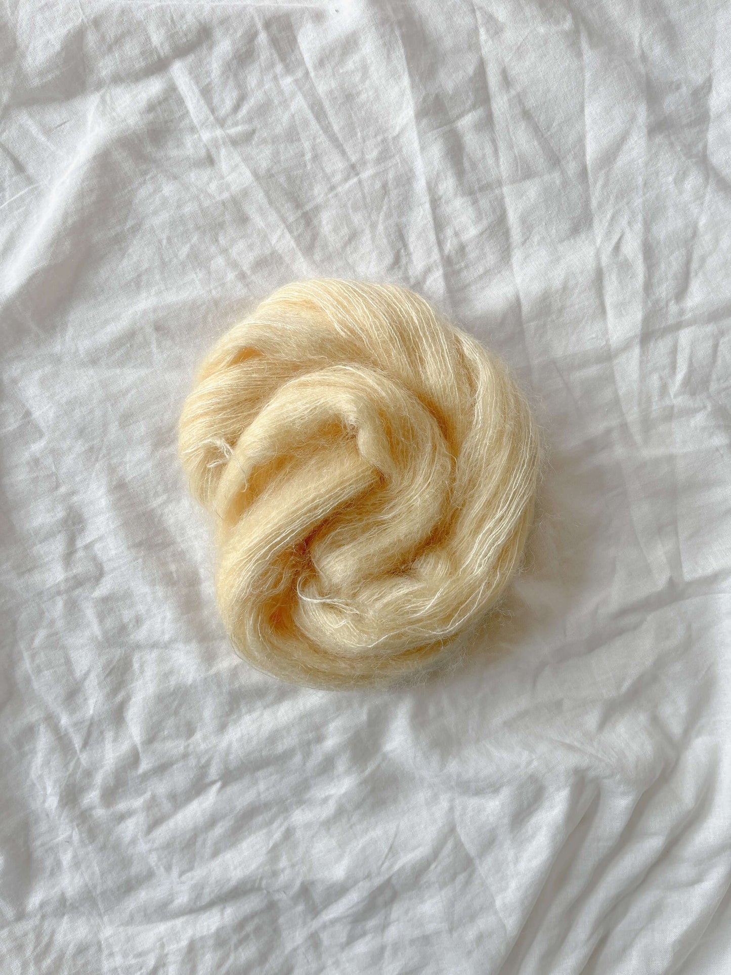 Vanilla - Håndfarget garn - Oliva Fibers & Design