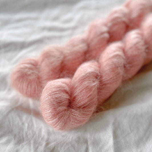 Macaroon - Håndfarget garn | Oliva Fibers & Design