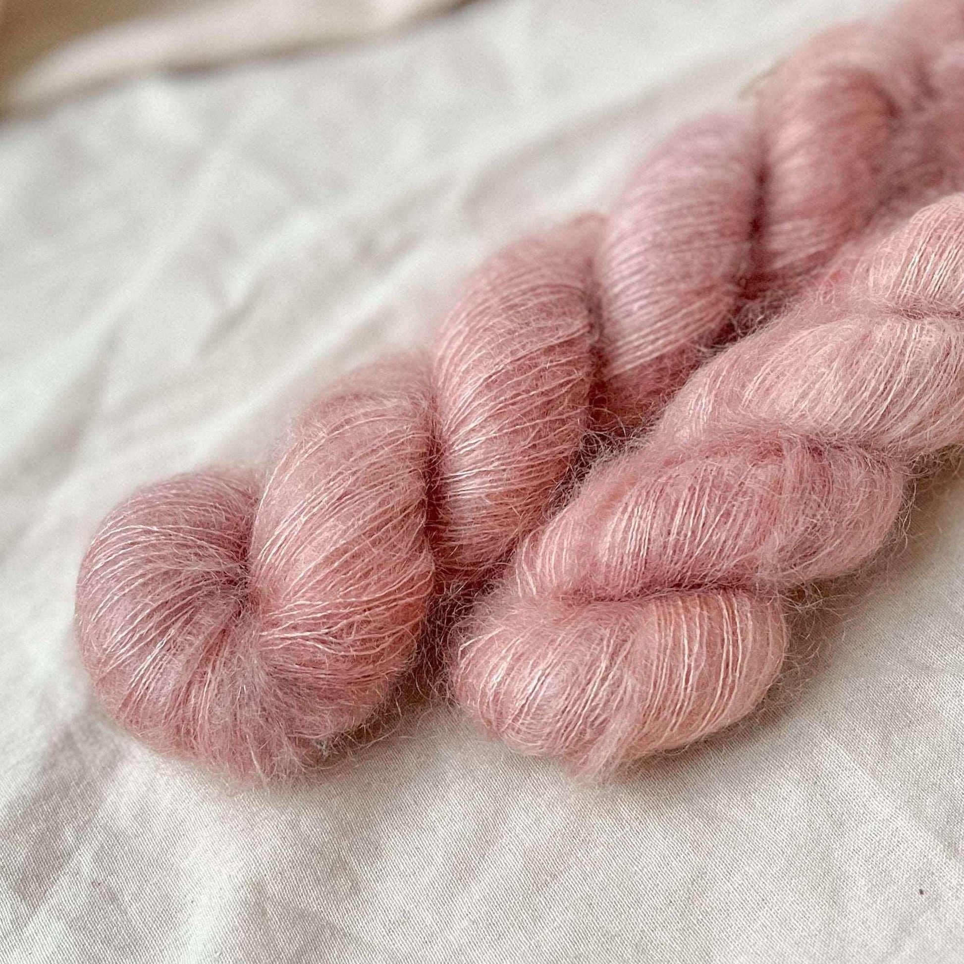 Pink Rose - Håndfarget garn | Oliva Fibers & Design