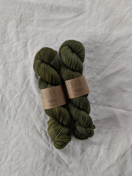 Forest Moss - Håndfarget garn - Oliva Fibers & Design