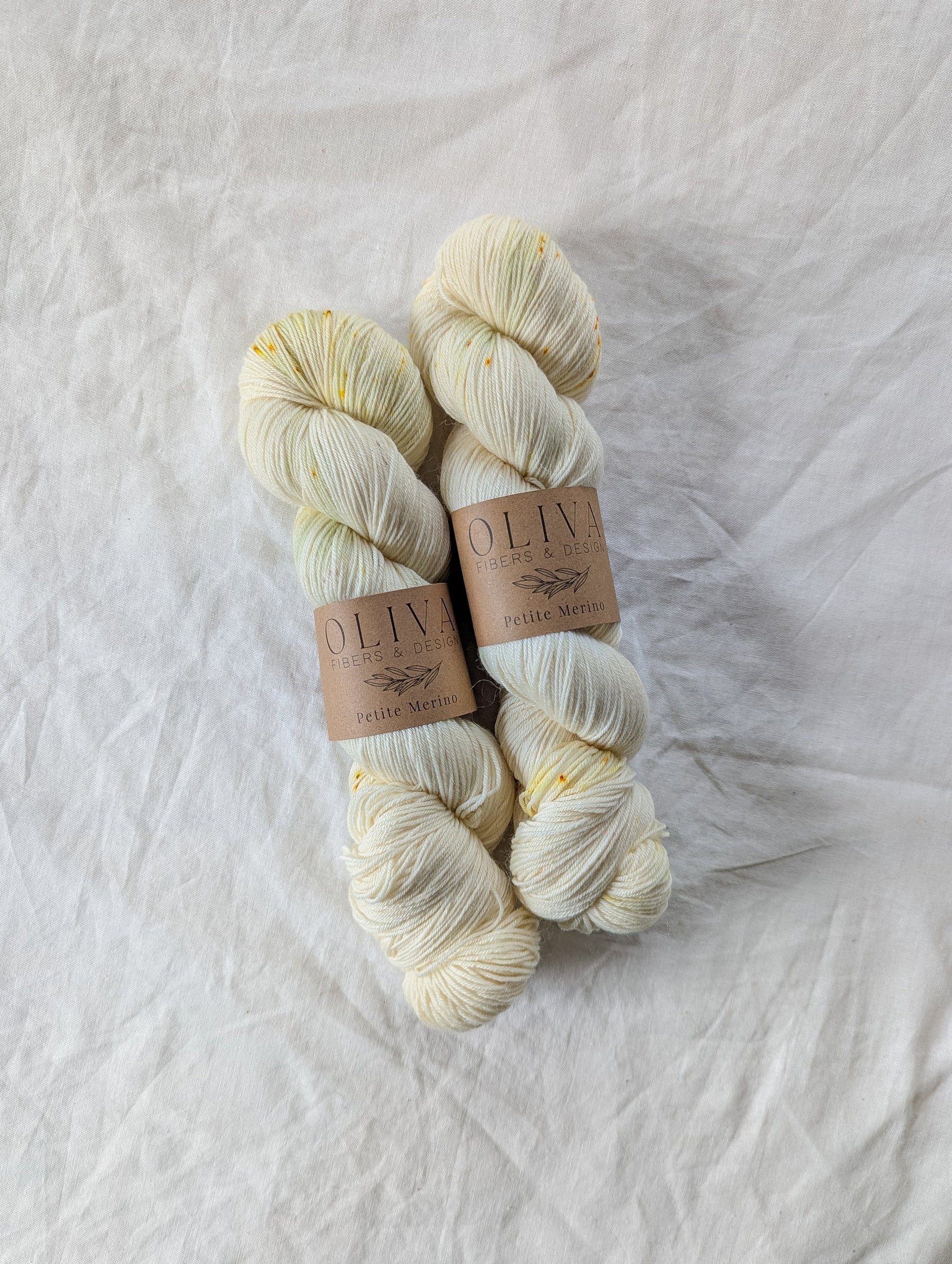 Hvitveis - Håndfarget garn - Oliva Fibers & Design