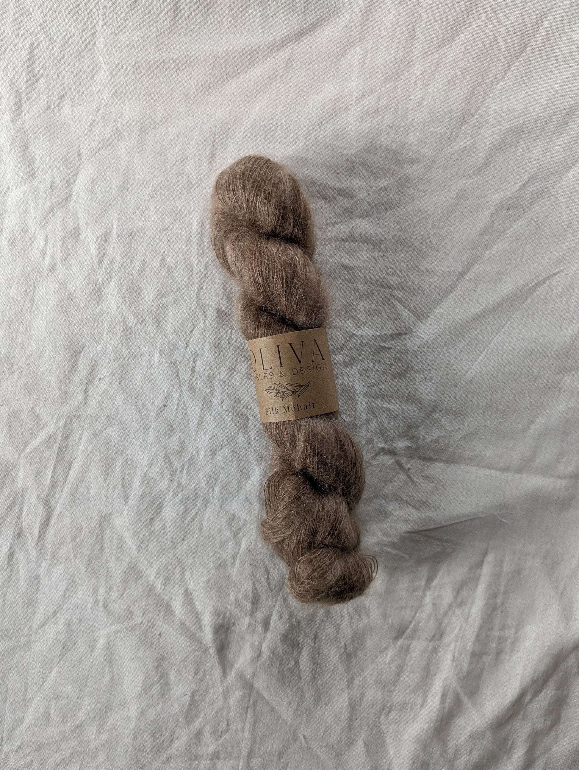 Moody Brown (Limited Edition) - Håndfarget garn - Oliva Fibers & Design