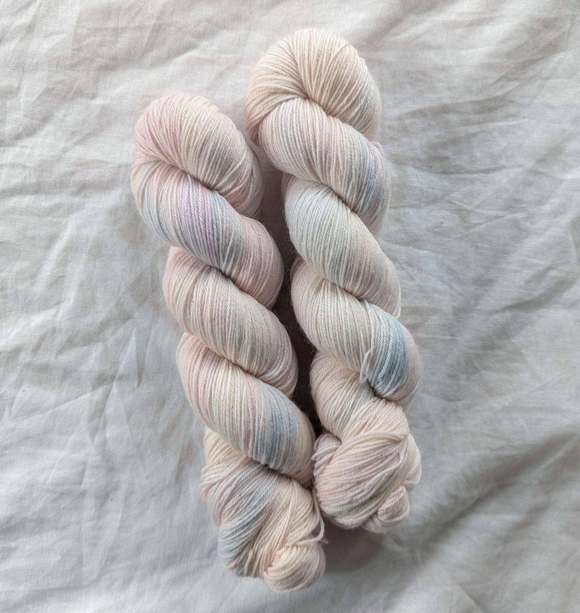 Morning - Håndfarget garn - Oliva Fibers & Design