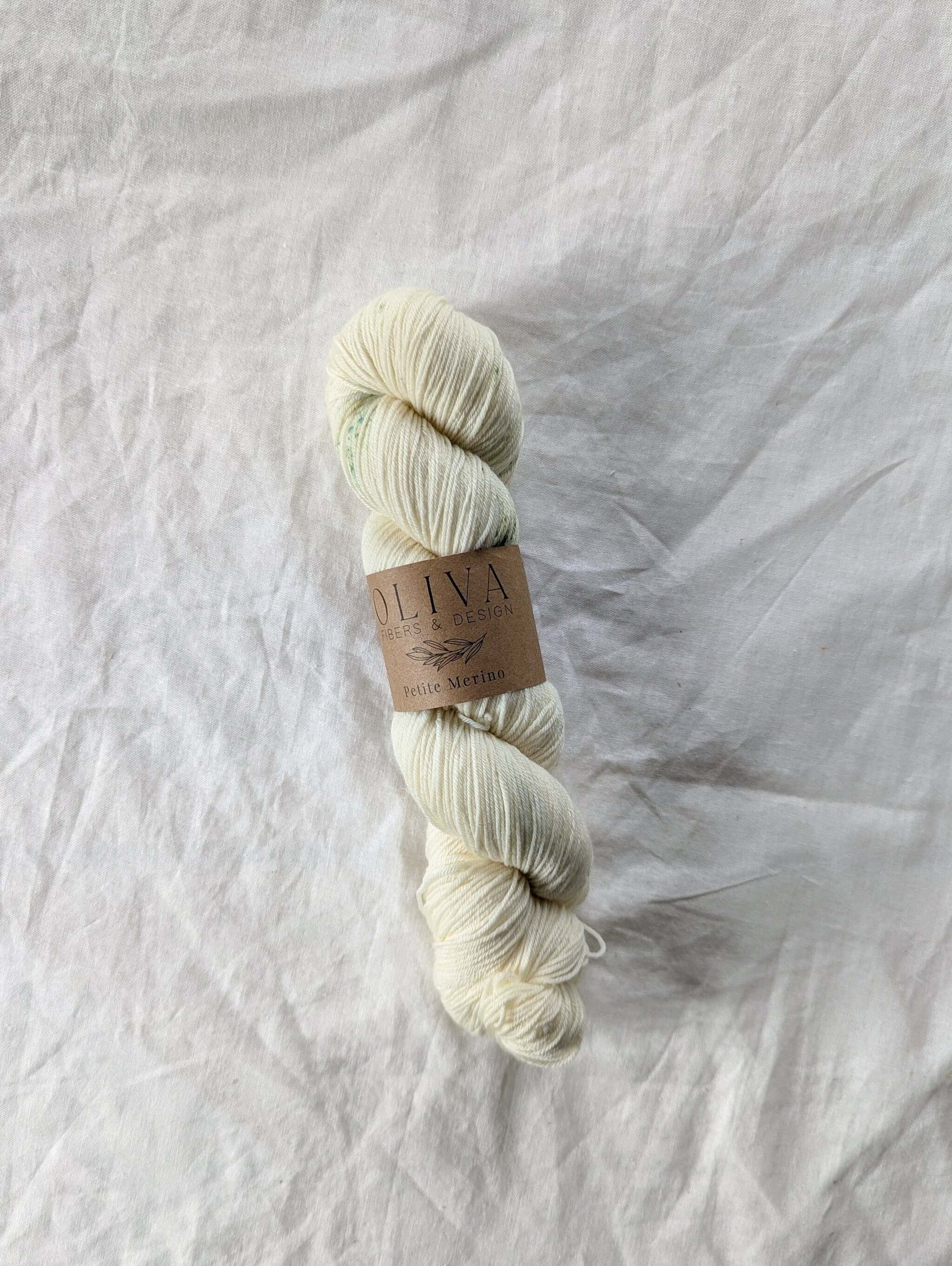 Påfugl - Håndfarget garn - Oliva Fibers & Design