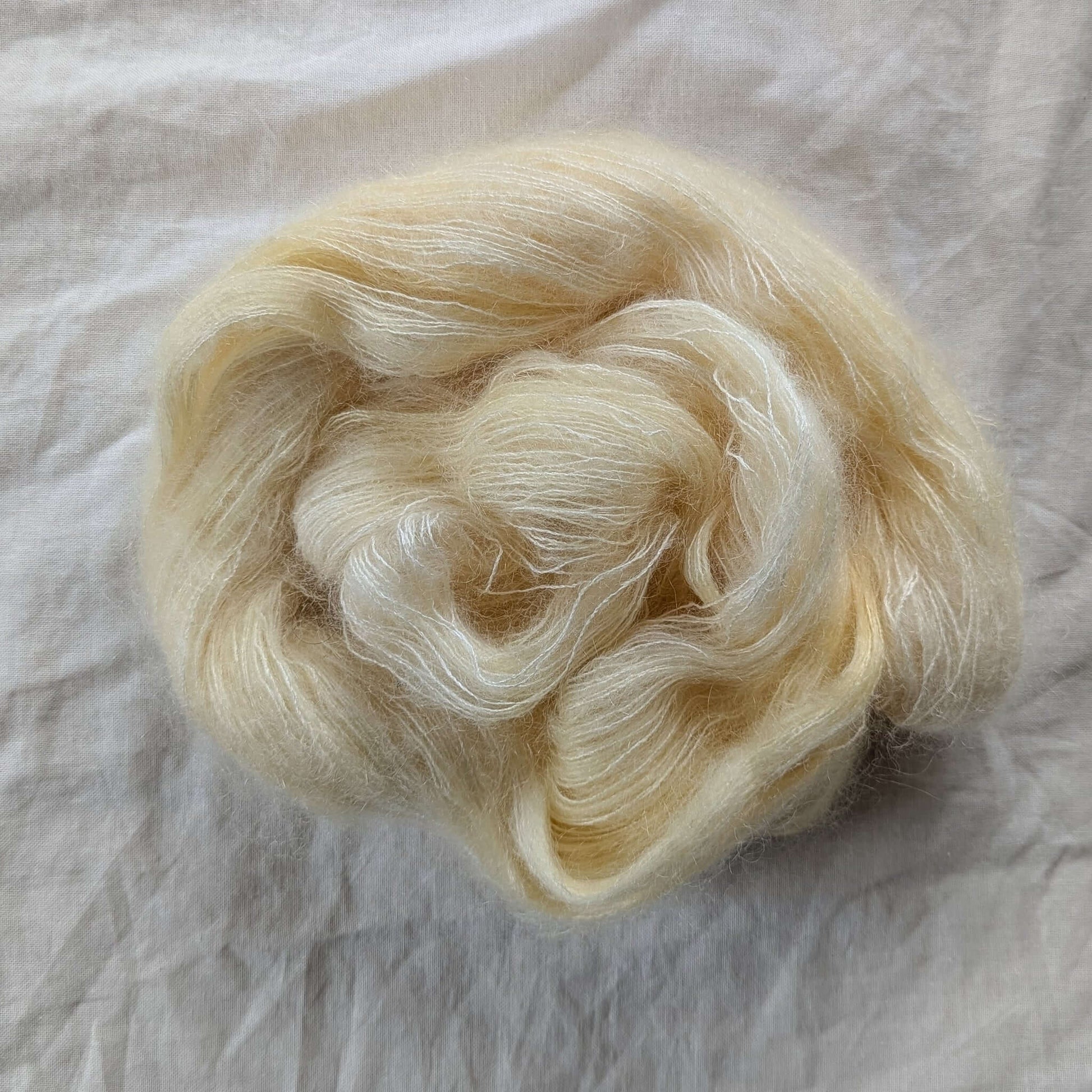 Sunshine - Håndfarget garn - Oliva Fibers & Design